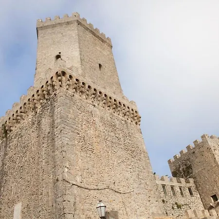 Semplice Bonagia